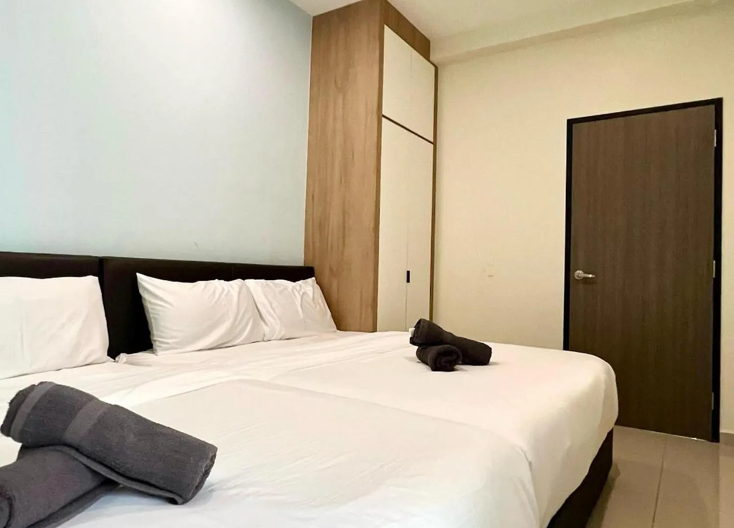 Novo 8 Residences & Suites Aqua Pool By Nestcove Malacca Malaysia
