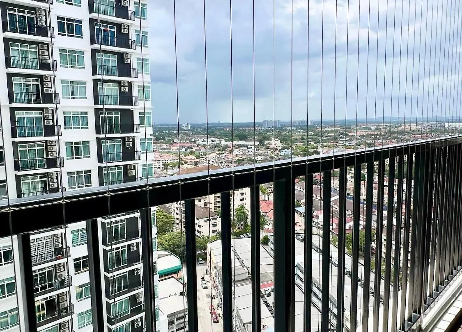 Novo 8 Residences & Suites Aqua Pool By Nestcove Malacca